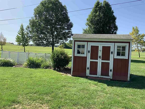 4th image of 408 E Oakdale Dr
