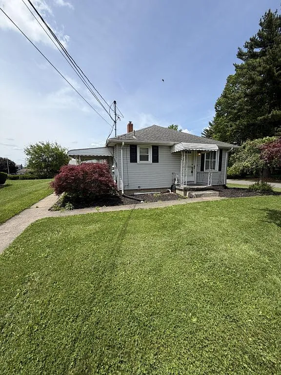 994 N. Lincoln Avenue — Photo 1