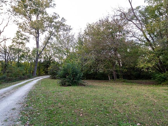 3rd image of 1901 E Highway 50