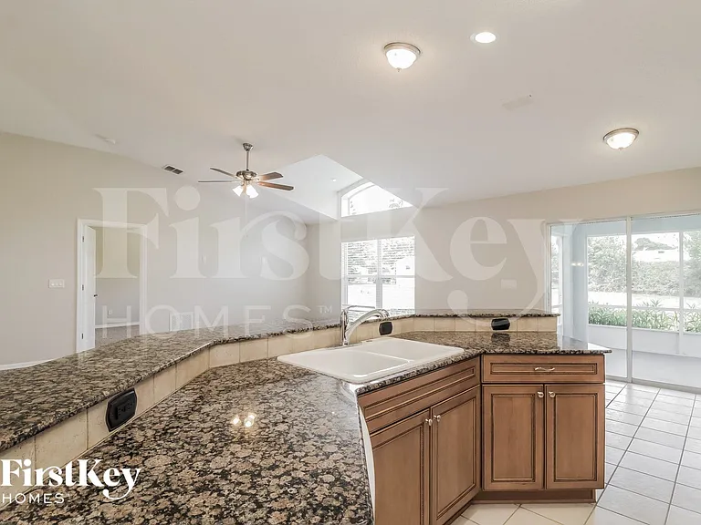 211 Oak Branch Dr — Photo 5