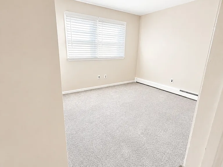 2484 Seymour Ave #1 — Photo 7