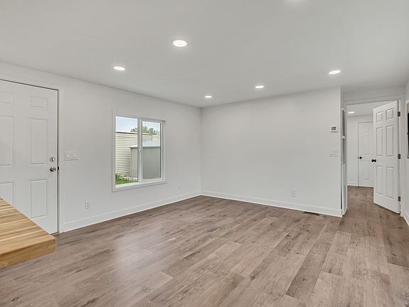 4th image of 333 Childs Ave #B3