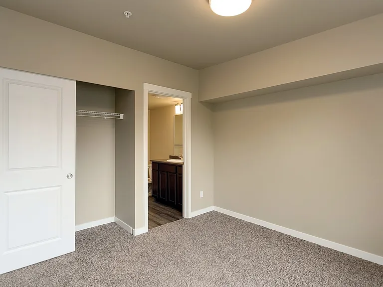 One Month Free, Broadway Station Apartments — Photo 27