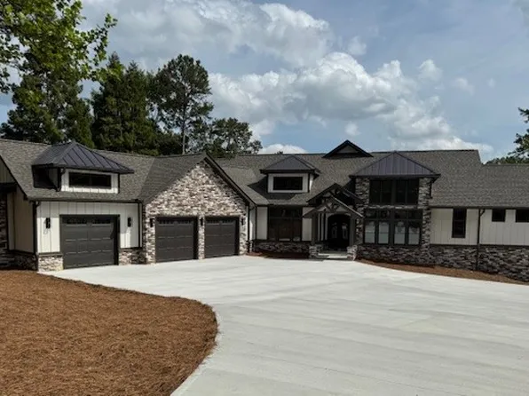 518 Magellan Dr, West Union, SC 29696