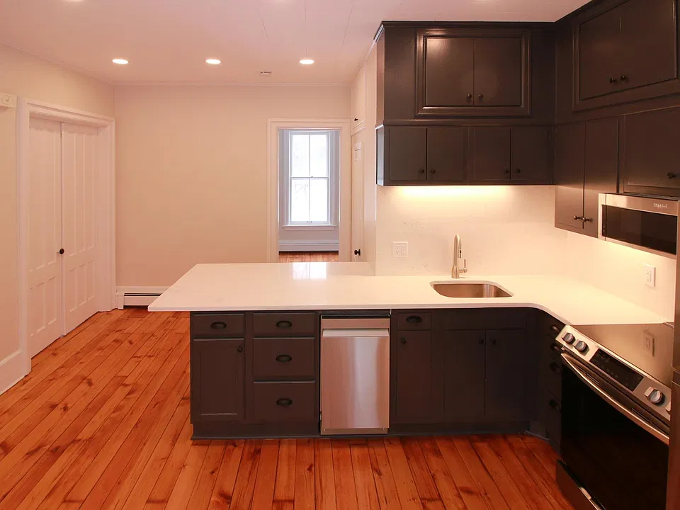 12 Forman St #1