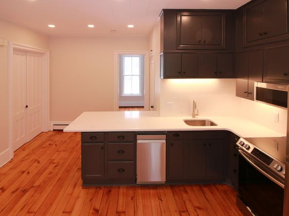 12 Forman St #1