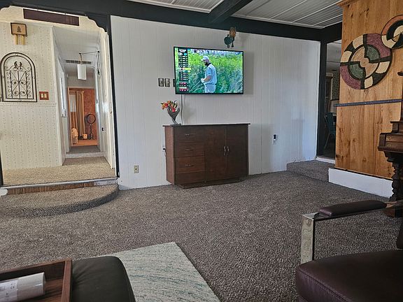 Living room Tv
