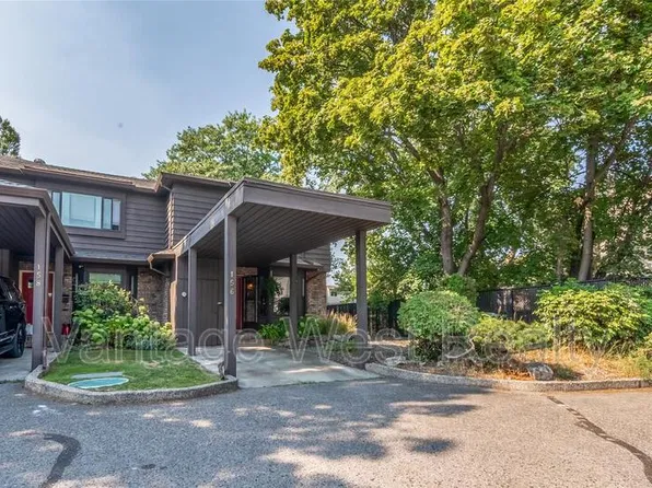 1995 Burtch Rd Unit 156, Kelowna, BC V1Y 4B4