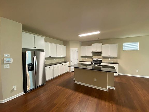 3rd image of 3160 Wildberry Run Ln