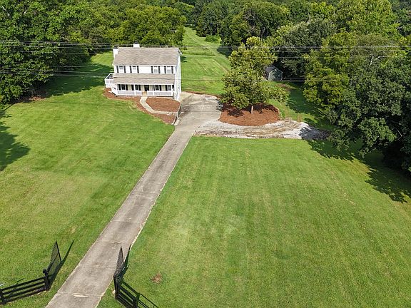 2nd image of 2966 McCanless Rd