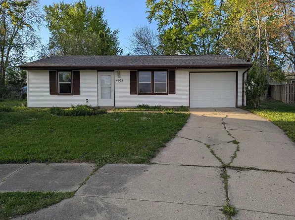 4605 W Pendleton Pl, Peoria, IL 61615