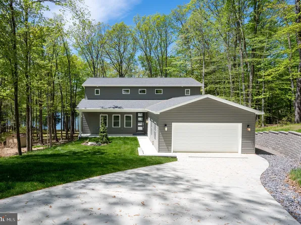 2645 Carribean Rd, Du Bois, PA 15801