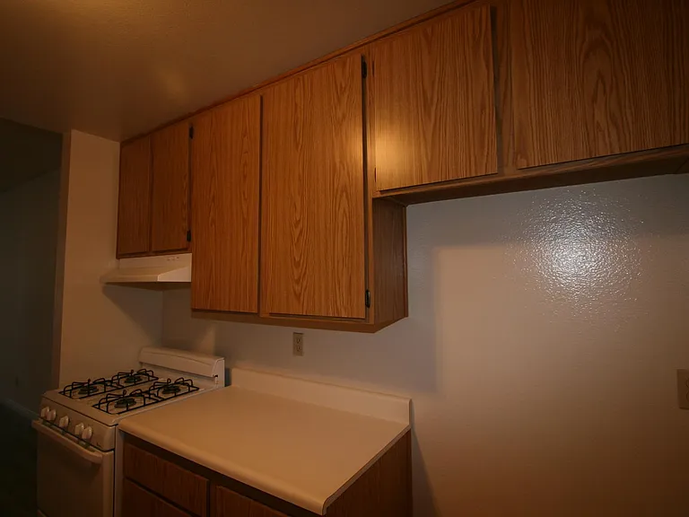 3637 Clarington Ave #113 — Photo 34