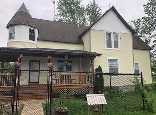 2140 W Eagle Lake Rd, Beecher, IL 60401