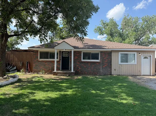 122 E Lincoln St, Hollis, OK 73550