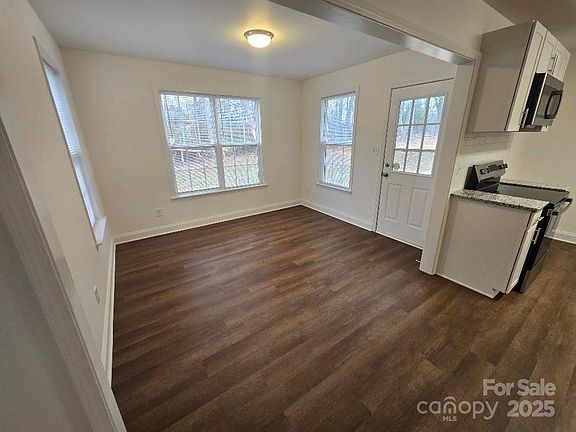 5th image of 2766 Stagbuck Dr