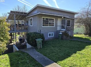 857 N Myrtle Rd, Myrtle Creek, OR 97457