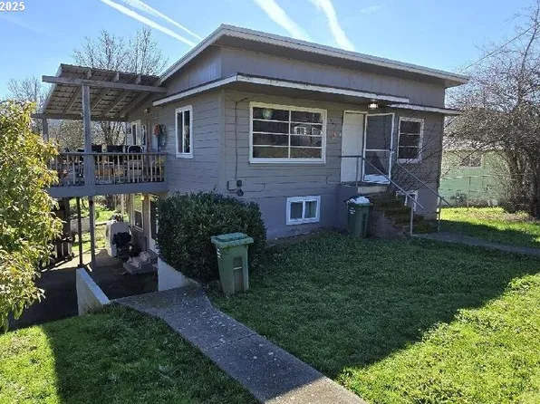 857 N Myrtle Rd, Myrtle Creek, OR 97457