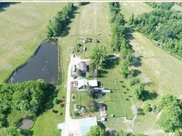 9186A Smart Hill Ln, Hillsboro, OH 45133