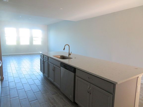 3rd image of 4709 Arboretum Cir #102