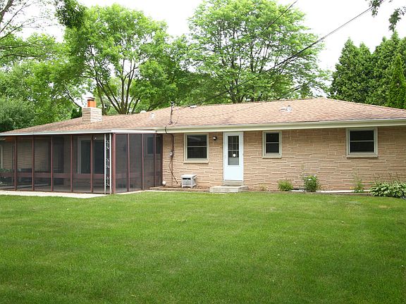 Back View w/Sun Room