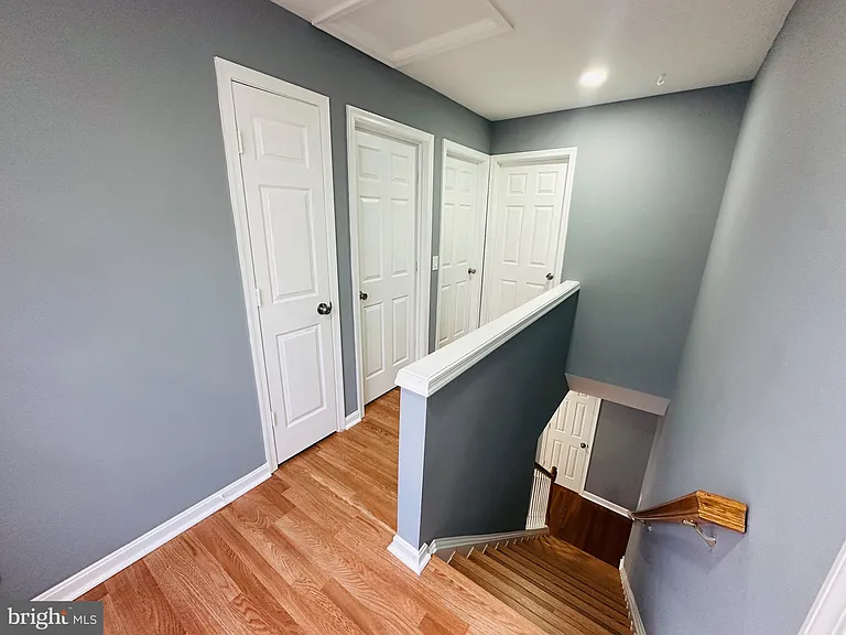 4518 Runnymeade Rd — Photo 10