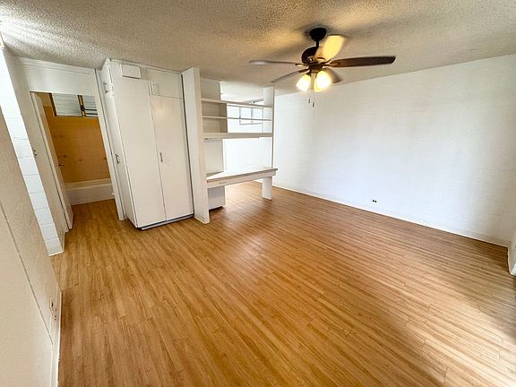 4th image of 1234 Alexander St #301-1