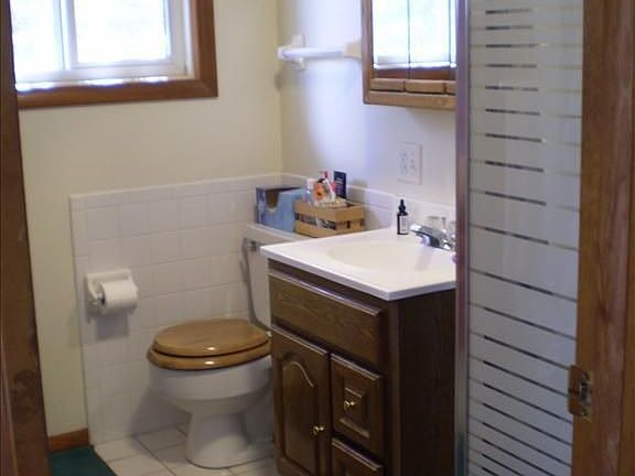 Bathroom 2