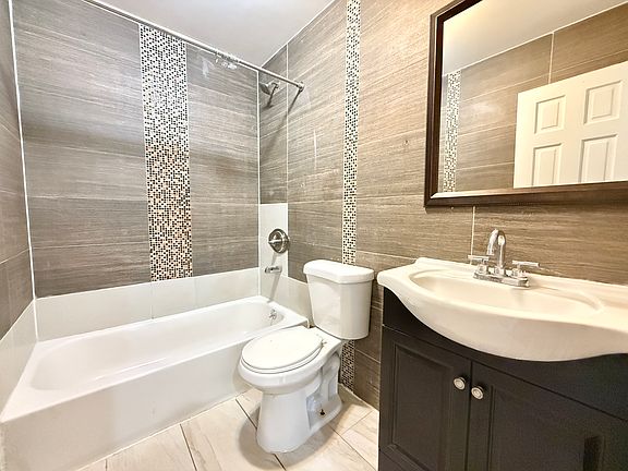 4th image of 33 Thomas S Boyland St #1F