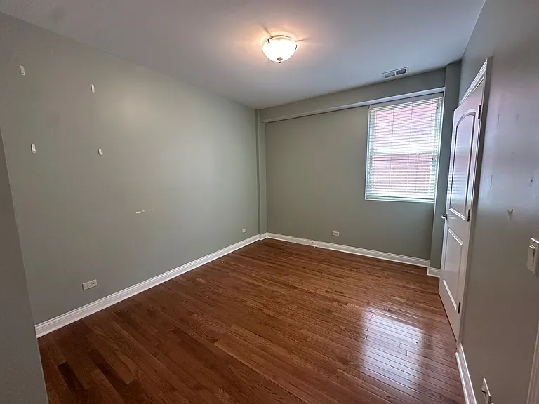 1334 W Morse Ave #303 — Photo 10