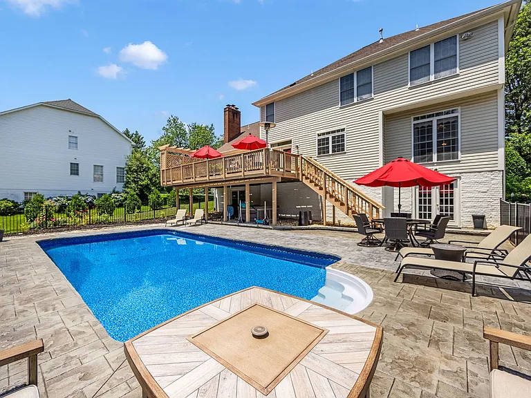 26 Kirby Ln — Photo 46