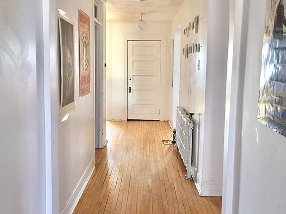 5th image of 395 Daly Ave #Avenue3-3