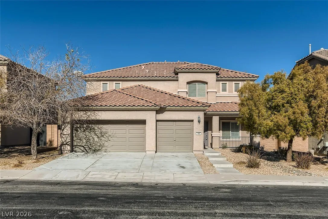 6 bed, 3.5 bath, 3248 sqft, $3,100 — Photo 1