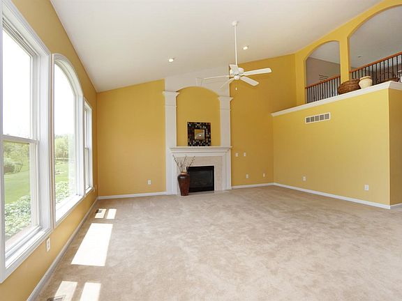5th image of 8197 Coral Bell Ct