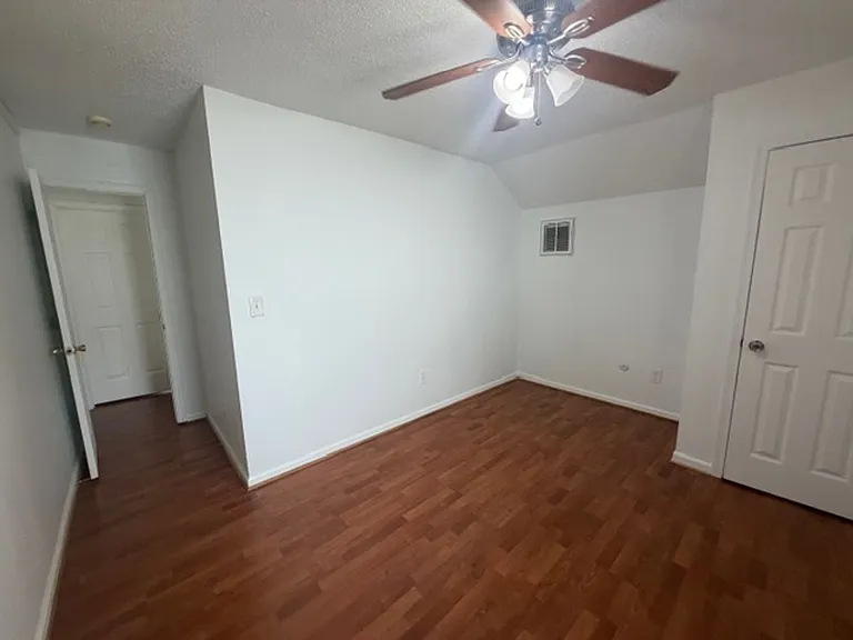 2245 Speckled Rock Ln — Photo 29