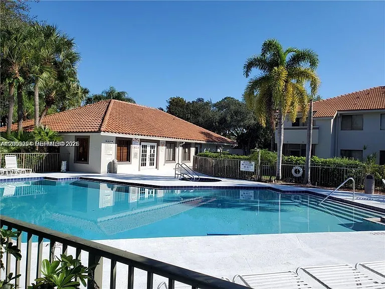 3204 Coral Lake Ln #3204 — Photo 4