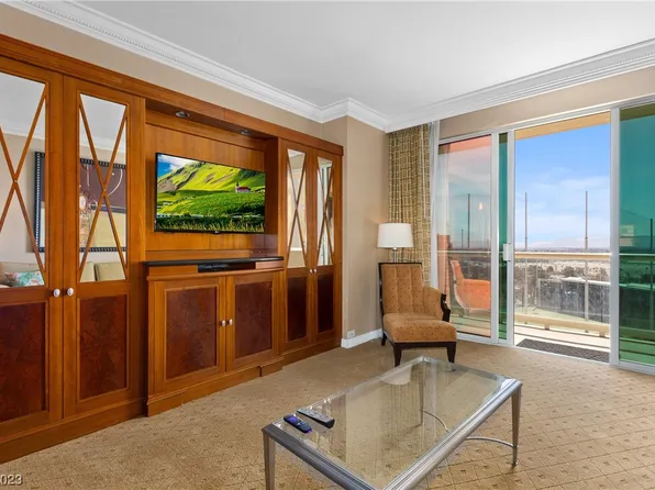 125 E Harmon Ave #1114, Las Vegas, NV 89109