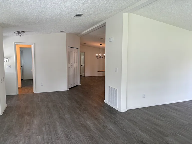 1715 Hilton Head Blvd — Photo 8