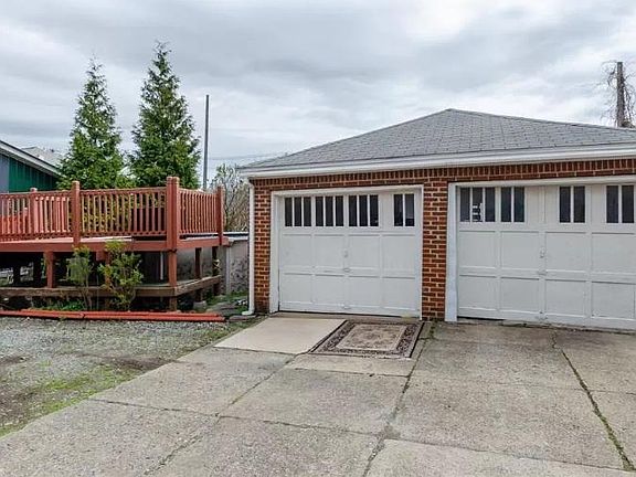 4th image of 3 Jackson Ave #2