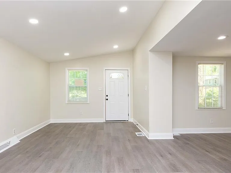 1645 Abner Ter NW — Photo 22