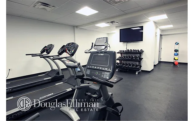 Sold by Douglas Elliman | media 8