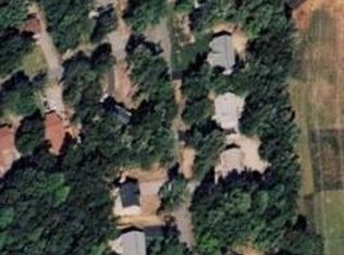 465 Cornwall Dr, Ruther Glen, VA 22546