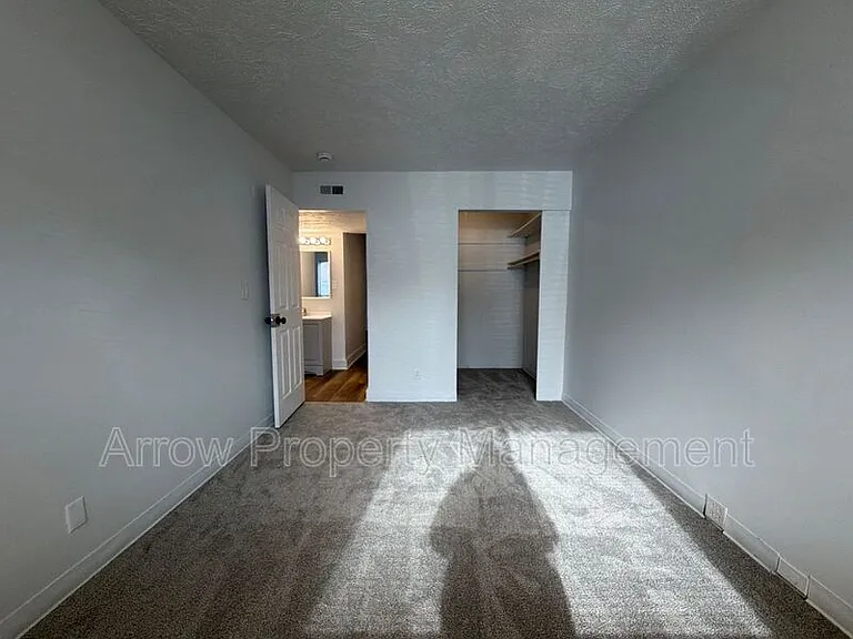 1215 E St #4 — Photo 11