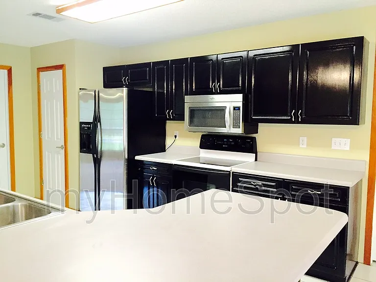 6805 Cedar Lake Dr — Photo 6
