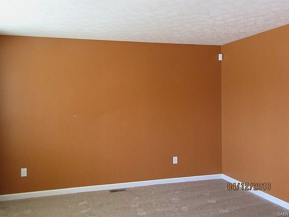 3rd image of 5135 Retford Dr