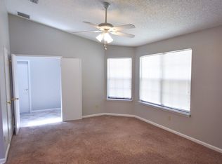 13380 Currituck Dr N, Jacksonville, FL 32225