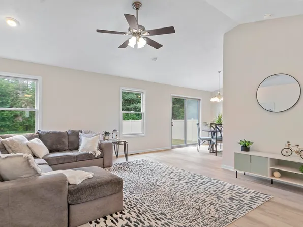 58189 Conor Ct, Goshen, IN 46528