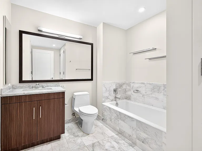 580 Washington St #5E — Photo 22