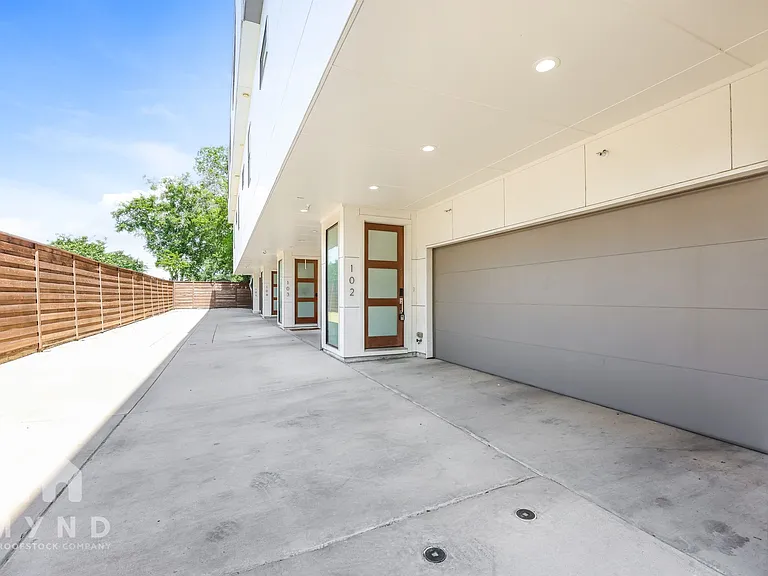 4515 Cabell Dr #102 — Photo 16