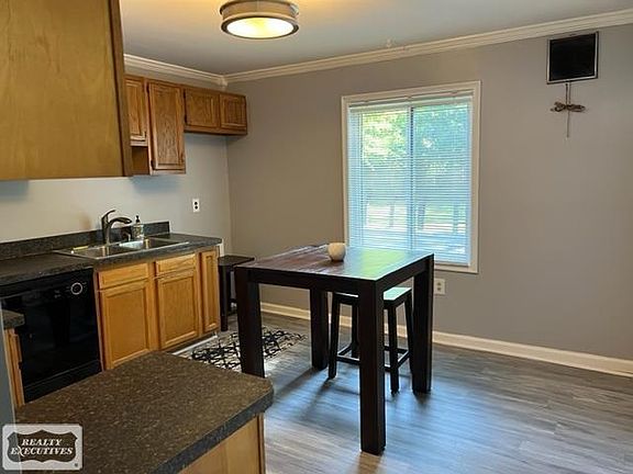 5th image of 26860 Nagel St